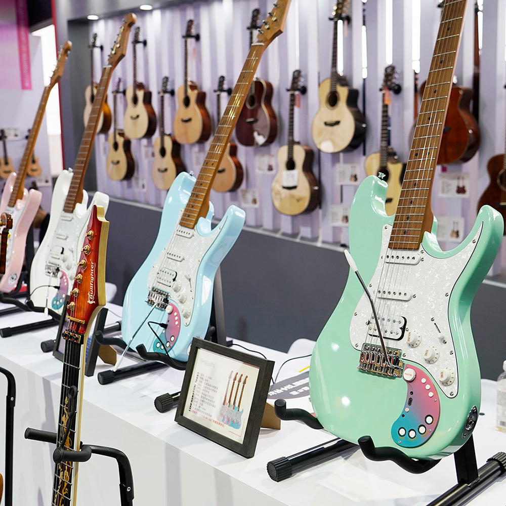 Electric Guitar with Integrated Effects D-160SE